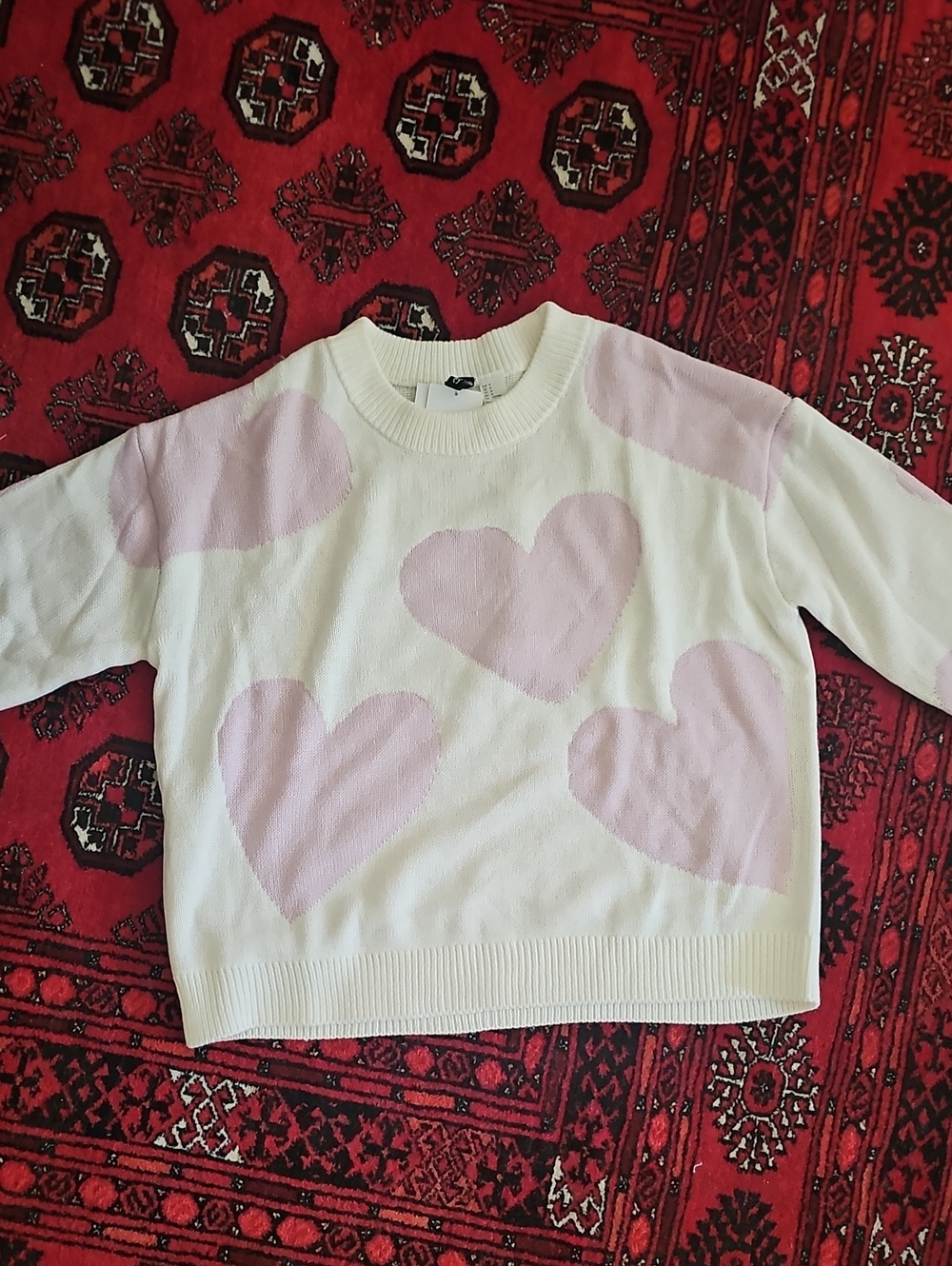 H&M White Crewneck Sweater with Light Pink Heart Motif
